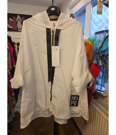 VESTE
