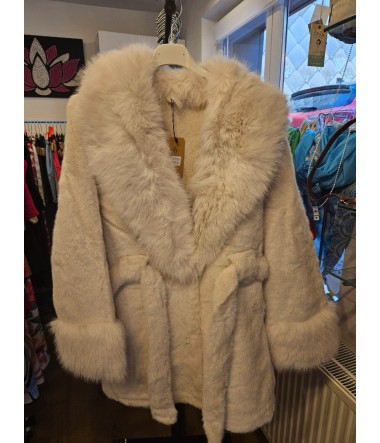VESTE