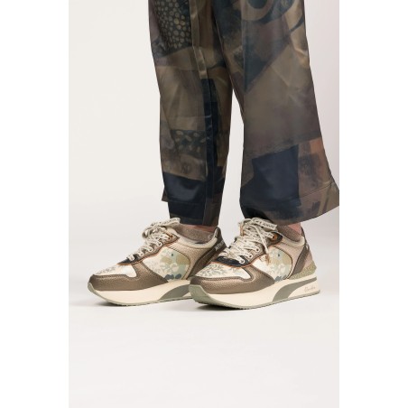BEIGE AND COPPER SNEAKERS  39    